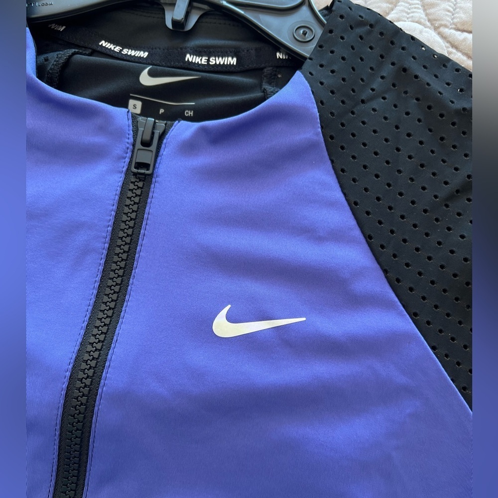 Nike Swim Activewear Top Women's S Purple Zip Hydroguard Swoosh Logo Graphic NWT - Picture 8 of 13